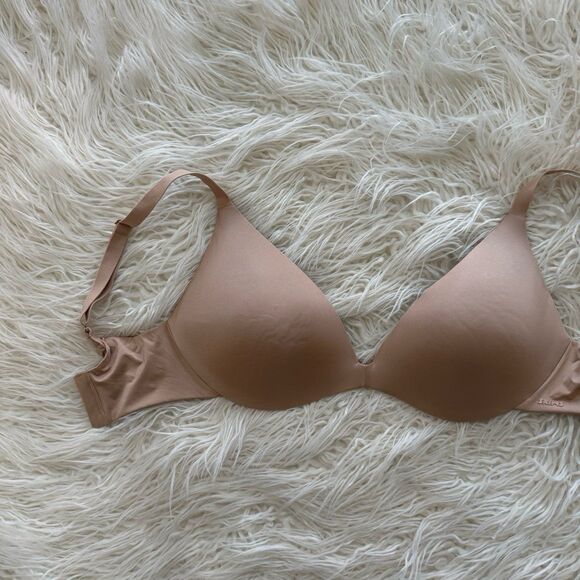 Skims Wireless Super Push up Bra Clay Size 32DD - Picture 2 of 7